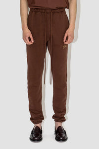 FLANEUR HOMME EMBROIDERED SIGNATURE SWEATPANTS IN DARK BROWN